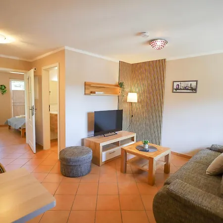 Bryza Homes - Jaegersberg - Parkplatz - Ahlbeck Heringsdorf (Usedom)
