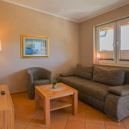 Bryza Homes - Jaegersberg - Parkplatz - Ahlbeck * Heringsdorf (Usedom)